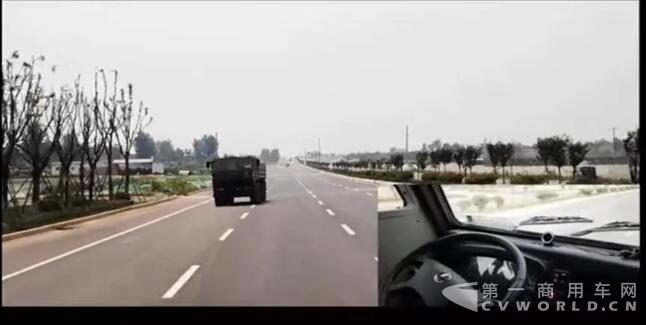 軍車2.jpg