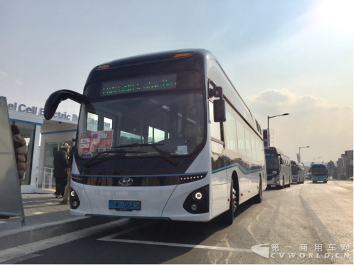 為中國健兒打call 看冬奧會上哪些車最搶眼455.png