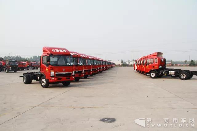 HOWO輕卡首季開門紅 三月銷量近萬臺(tái)1.jpg