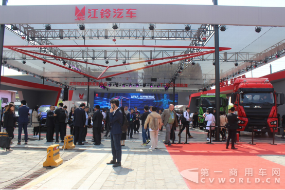 江鈴?fù)堄⑿勐?lián)盟，北京車展開啟征途新聞日稿件修改V9208.png