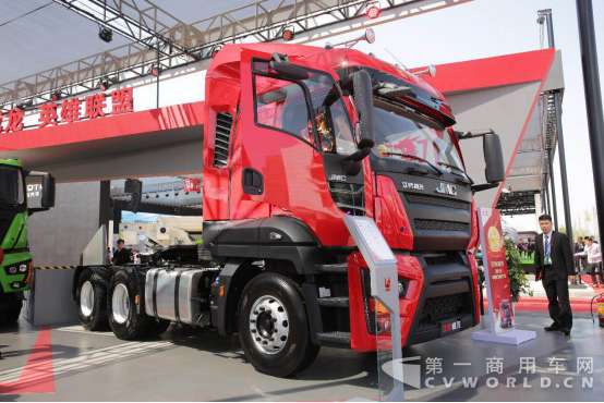 江鈴?fù)堄⑿勐?lián)盟，北京車展開啟征途新聞日稿件修改V9906.png