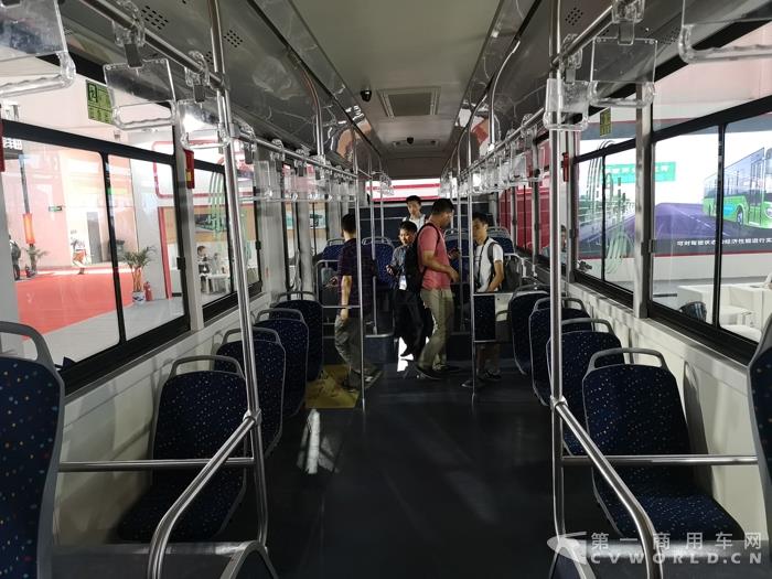 安凱第六代純電動客車4.jpg