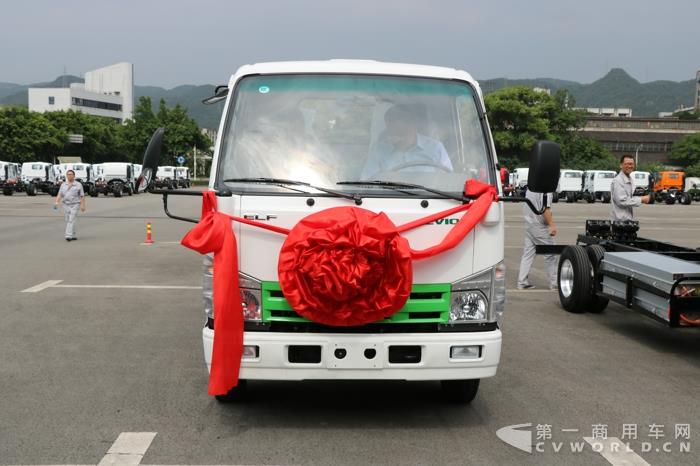 新能源汽車 (4).jpg