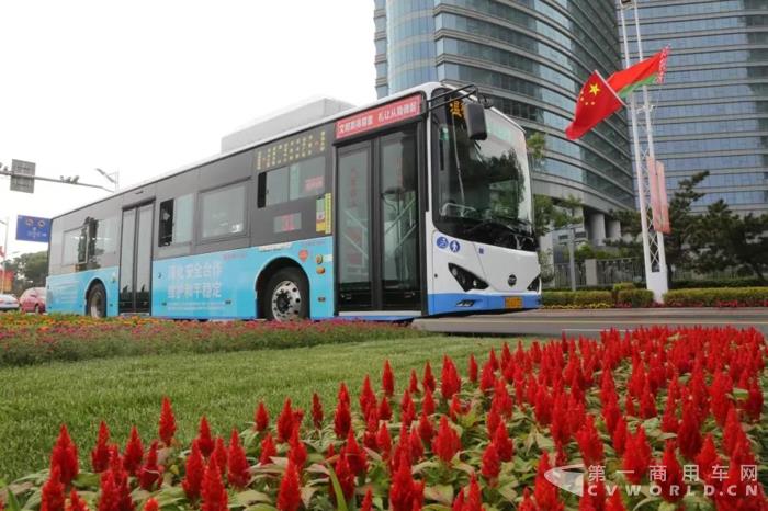 向世界展示中國方案，比亞迪客車贊助上合組織青島峰會.jpg