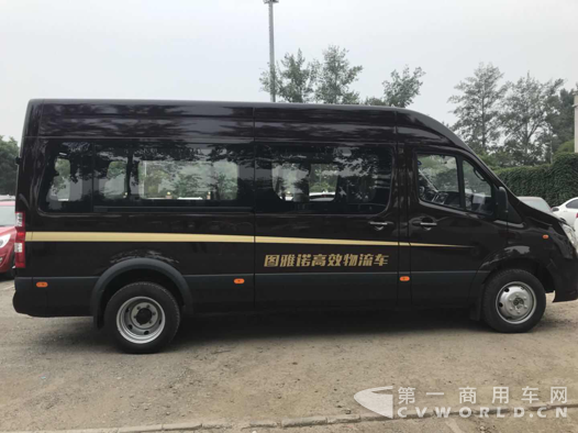剛上市就“嘗鮮”  90后小伙開(kāi)著圖雅諾致富5.png