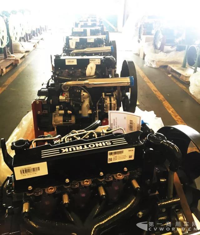 首批MC04發(fā)動機(jī)順利下線交付用戶.jpg