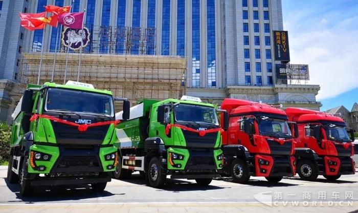 重磅！江鈴威龍自卸車珠海發(fā)布會&交車儀式隆重舉行.jpg