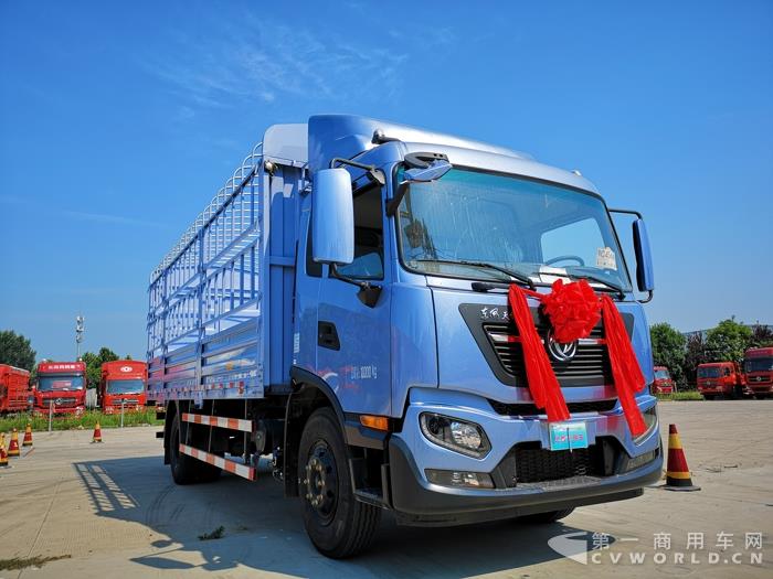 比賽用車(chē)為全新一代東風(fēng)天錦KR.jpg
