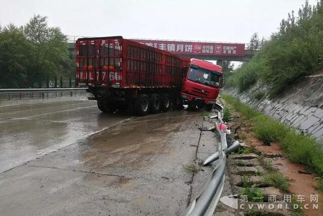大貨車.jpg