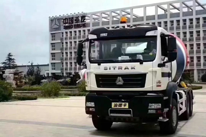 汕德卡.jpg