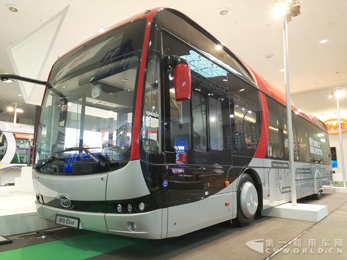 比亞迪12米純電動客車1111.jpg