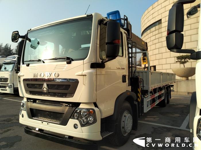 豪沃T5G 280馬力重卡.jpg