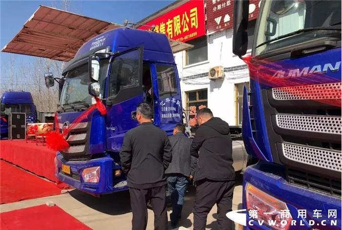 牽引車.jpg