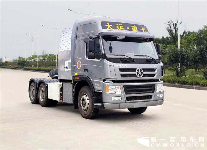11月13日，工信部發(fā)布《新能源汽車推廣應(yīng)用推薦車型目錄》（2019年第10批），共包括77家企業(yè)的196個(gè)車型。其中純電動(dòng)產(chǎn)品共66家企業(yè)167個(gè)型號(hào)，插電式混合動(dòng)力產(chǎn)品共9家企業(yè)12個(gè)型號(hào)，燃料電池產(chǎn)品共10家企業(yè)17個(gè)型號(hào)。