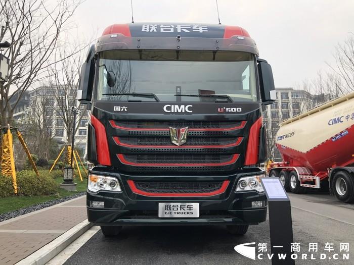 聯(lián)合卡車U+新款駕駛室6×4 600馬力國六柴油牽引車，采用采埃孚AMT變速箱 (3).jpg
