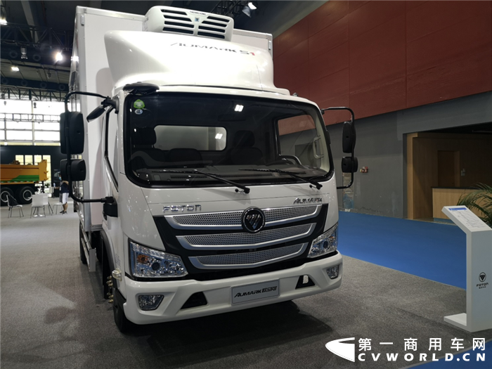 11月20日，第五屆廣州國際商用車展覽會在廣州琶洲中國進出口商品交易會展館隆重舉行。本屆展會成為疫情后我國乃至全球范圍內(nèi)極少數(shù)堅持舉辦的商用車展，是國內(nèi)外商用車行業(yè)重要的發(fā)布、展示和交流、交易平臺。該展會與第十八屆廣州國際車展同期、同地舉辦。