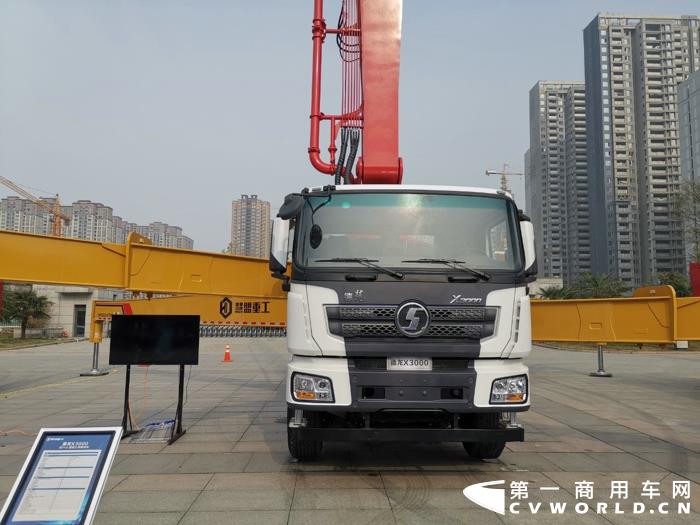 2021年重卡行業(yè)第二場年會(huì)來了！11月28日，以“新模式 新業(yè)態(tài) 新技術(shù) 新產(chǎn)品”為主題的2021陜汽重卡商務(wù)年會(huì)在西安召開。