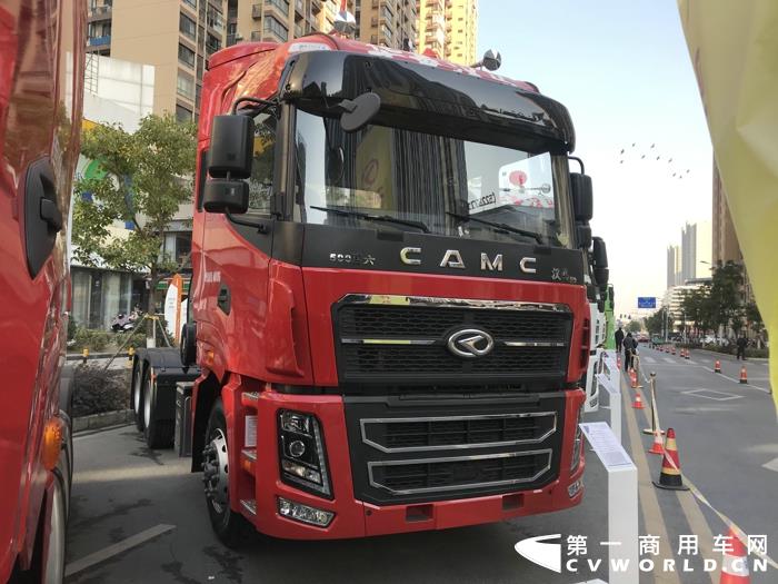 華菱漢馬H9天然氣牽引車.jpg
