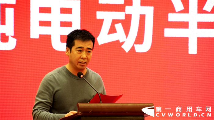 批量交付純電動(dòng)牽引車 開(kāi)沃新能源助力鄂爾多斯綠色建設(shè)4.png