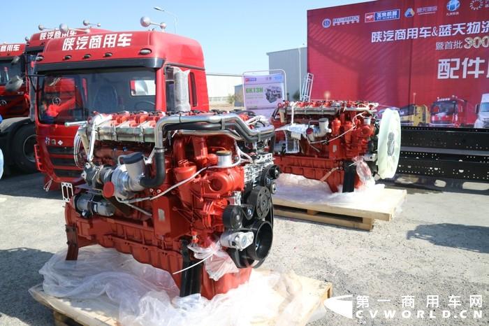 【第一商用車網(wǎng) 原創(chuàng)】盡管12月銷量受到車用LNG價格的大幅上漲而遭遇了大幅下滑，但2020年全年的天然氣重卡市場依然達(dá)到了一個14萬輛的新高度，再一次刷新了全球紀(jì)錄。2020年，為天然氣重卡配套的燃?xì)獍l(fā)動機(jī)市場，又有什么新變化呢？