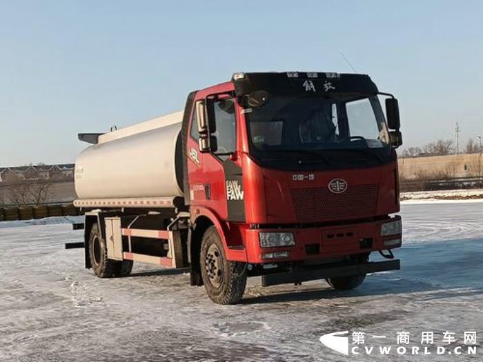 普通液體運(yùn)輸車CA5180GPGP62K1L2E6（長春.jpg