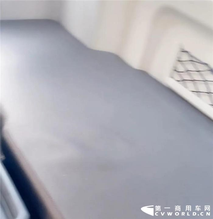 歐航R pro5.jpg