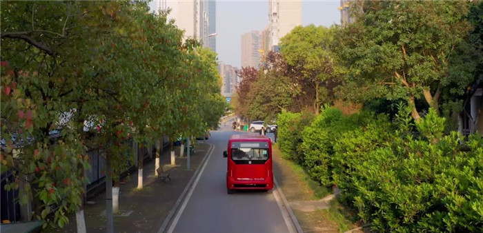 TA智能高效，中車(chē)云”加持，實(shí)現(xiàn)人、車(chē)、云互聯(lián)互通，高鐵級(jí)技術(shù)，輕量化車(chē)身，電機(jī)直驅(qū)+圓柱齒輪減速，更節(jié)能，更高效。