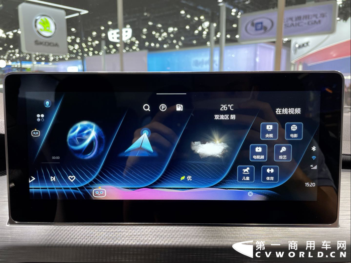 瑞風(fēng)M3 2022款，搭載兩種動(dòng)力1.8L和1.5T，共4款車型，新車價(jià)格8.28萬--9.08萬區(qū)間。