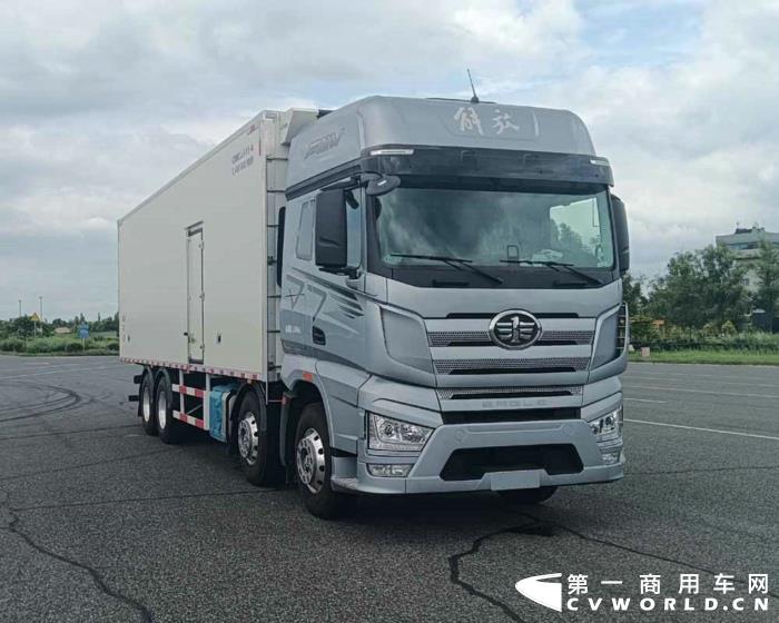 J7冷藏車CA5310XLCP77K24T4E6成都.jpg