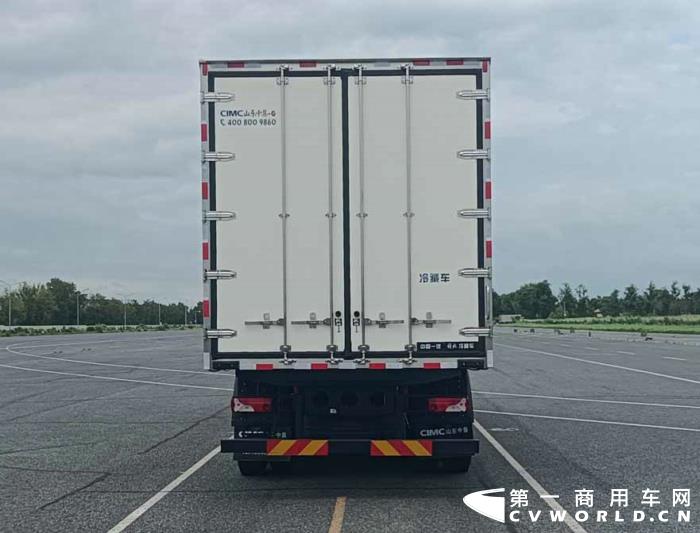 J7冷藏車CA5310XLCP77K24T4E6成都2.jpg