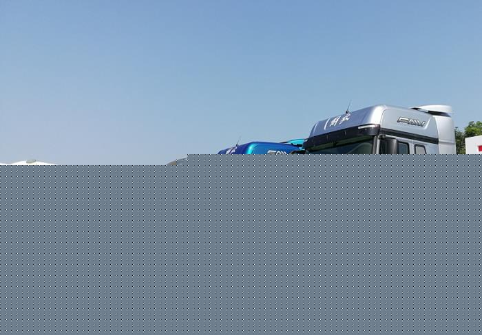 解放牽引車.jpg