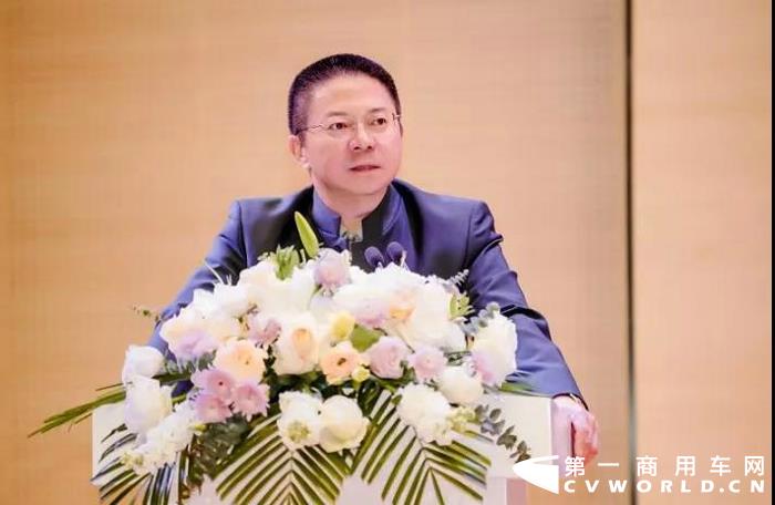 【第一商用車網(wǎng) 原創(chuàng)】新的拐點即將到來，商用車行業(yè)格局將被重新改寫，重點將向新能源傾斜，向頭部集聚。