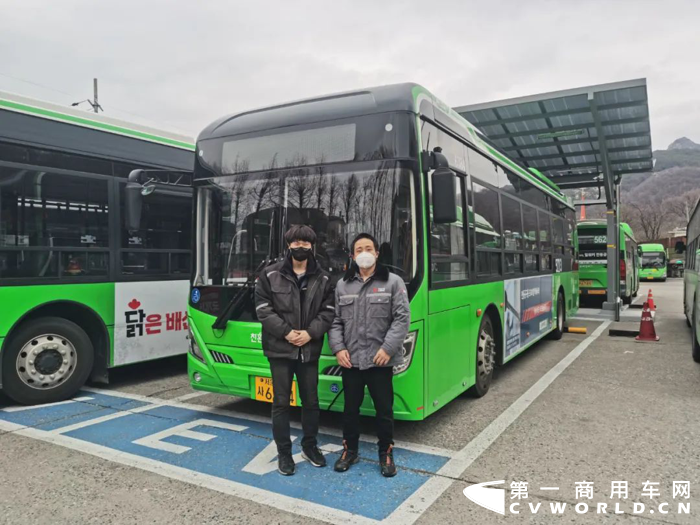 新能源客車(chē)4.png