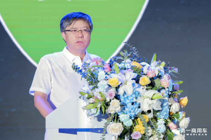 濰柴新能源商用車拉開新升級序幕 陜汽輕卡系列新品震撼登場2.png
