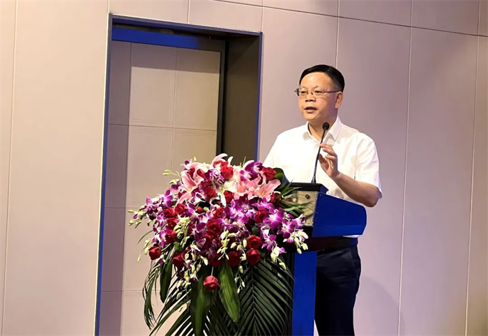 8月31日，北京玉柴興順達(dá)新能源科技有限公司與北京市大興區(qū)黃村鎮(zhèn)人民政府進(jìn)行簽約，玉柴燃料電池項(xiàng)目正式落地大興國際氫能產(chǎn)業(yè)示范區(qū)，標(biāo)志著玉柴在燃料電池完成技術(shù)儲備、配套應(yīng)用后，向全面投放邁出重要一步。