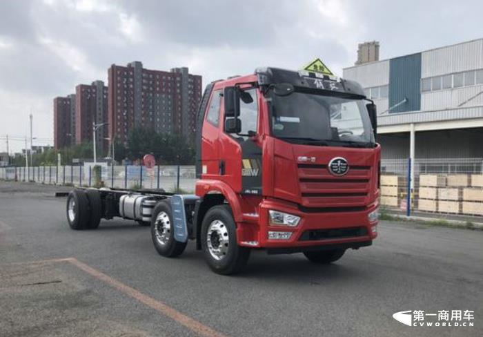 解放運油車底盤.jpg