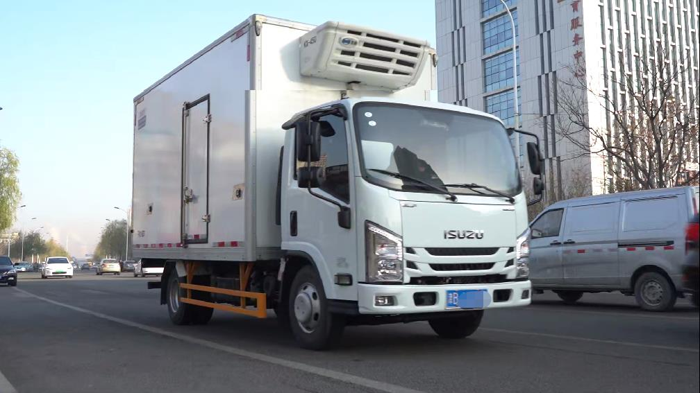江西五十鈴翼放輕卡冷藏車3.png