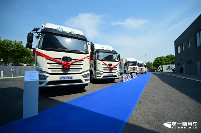 解放燃料電池廂式車2.png