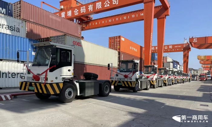 徐工電動(dòng)牽引車刷新港口綠色顏值2.png