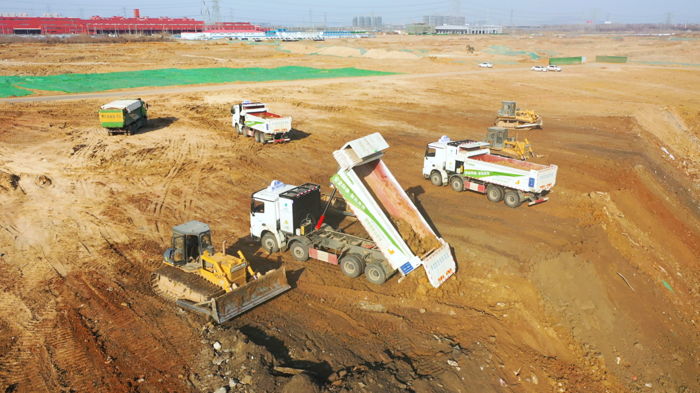 徐工換電自卸車(chē)交付山西鋼建3.png
