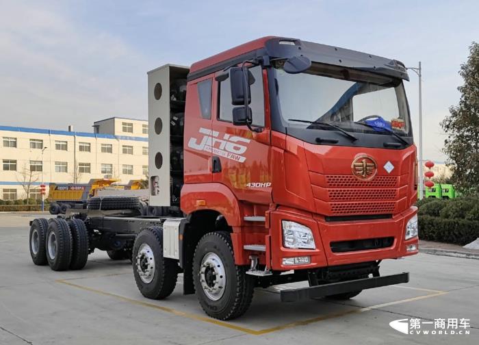 【第一商用車網(wǎng) 原創(chuàng)】在工信部第369批新車申報公示中，解放700馬力牽引車來了！