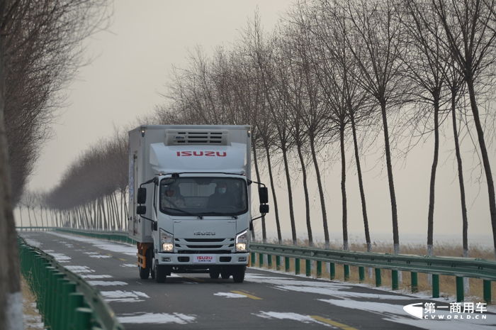 江西五十鈴翼放冷藏車.png