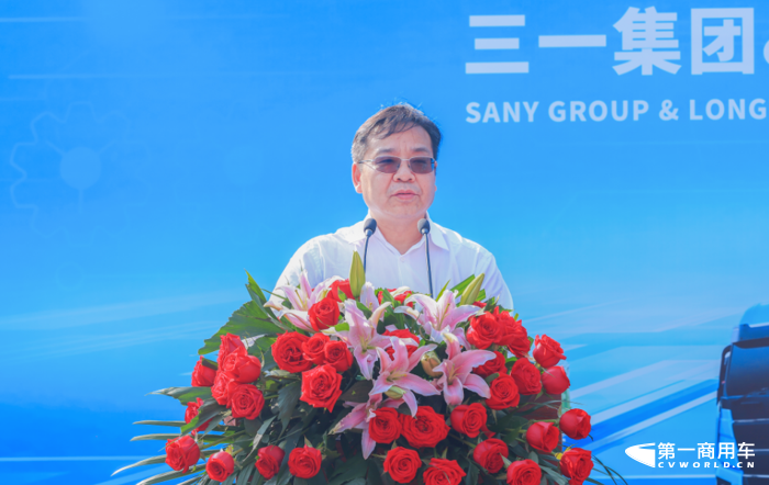 江蘇最大規(guī)模三一電動化產(chǎn)品交付龍騰特鋼5.png