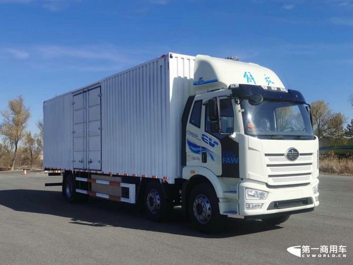 【第一商用車網 原創(chuàng)】在第370批新車申報公示中，共有30款產品掛解放牌商標，規(guī)模仍不算太大，但細看仍是亮點多多。