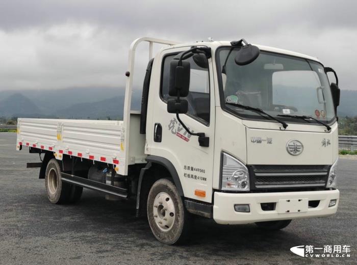 【第一商用車網 原創(chuàng)】在第370批新車申報公示中，共有30款產品掛解放牌商標，規(guī)模仍不算太大，但細看仍是亮點多多。