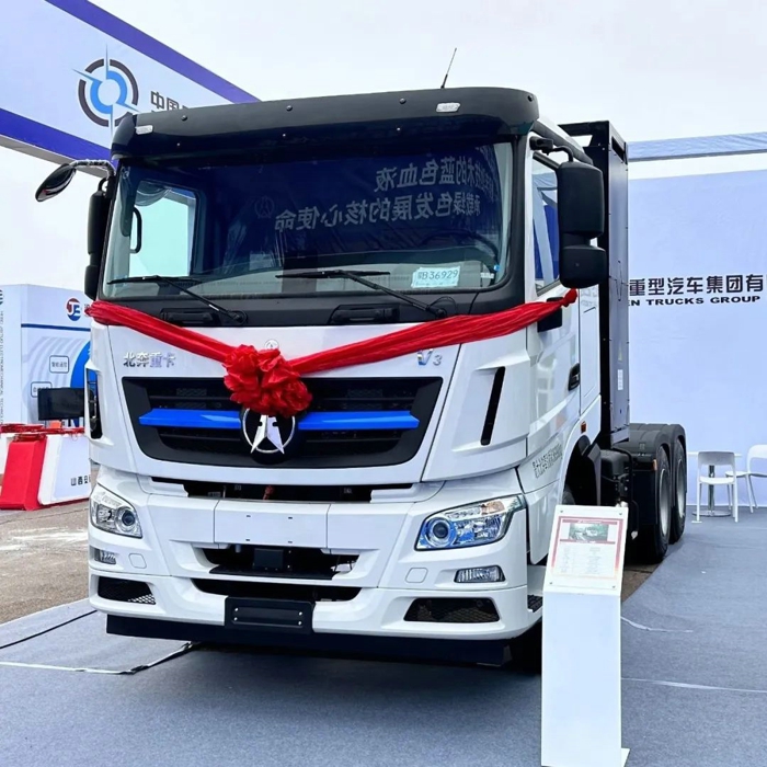 北奔明星重卡，亮相第十七屆鄂爾多斯國際煤炭及能源工業(yè)博覽會(huì)！4.jpg