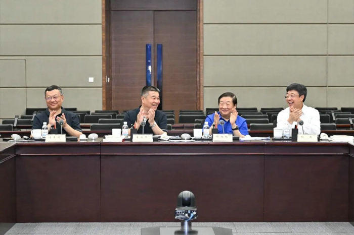 山東港口與山東重工深化戰(zhàn)略合作交流.jpg