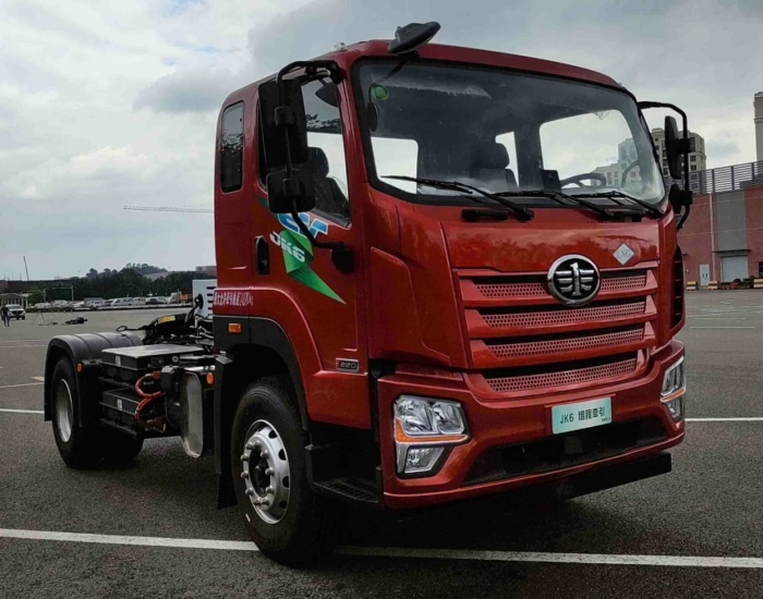 【第一商用車網(wǎng) 原創(chuàng)】9月份，工信部發(fā)布了第375批，也是2023年的第9批新車申報公示。第375批新車申報公示，是一汽解放今年最大“陣仗”的一次。