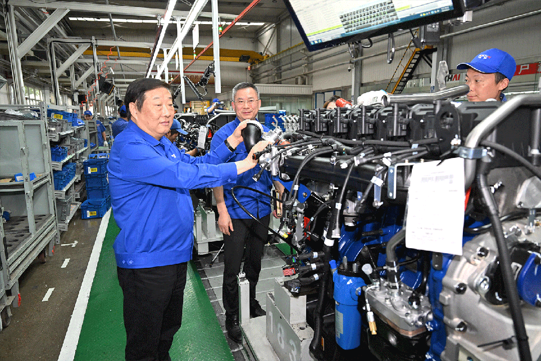 譚旭光：搶抓國內(nèi)市場機(jī)遇，全面提升清潔能源發(fā)動機(jī)產(chǎn)能！.gif