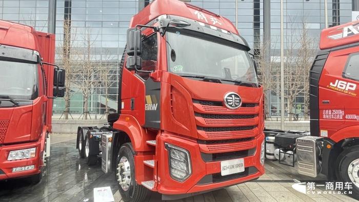 解放J6G 6DM2輕量化牽引車(chē).jpg